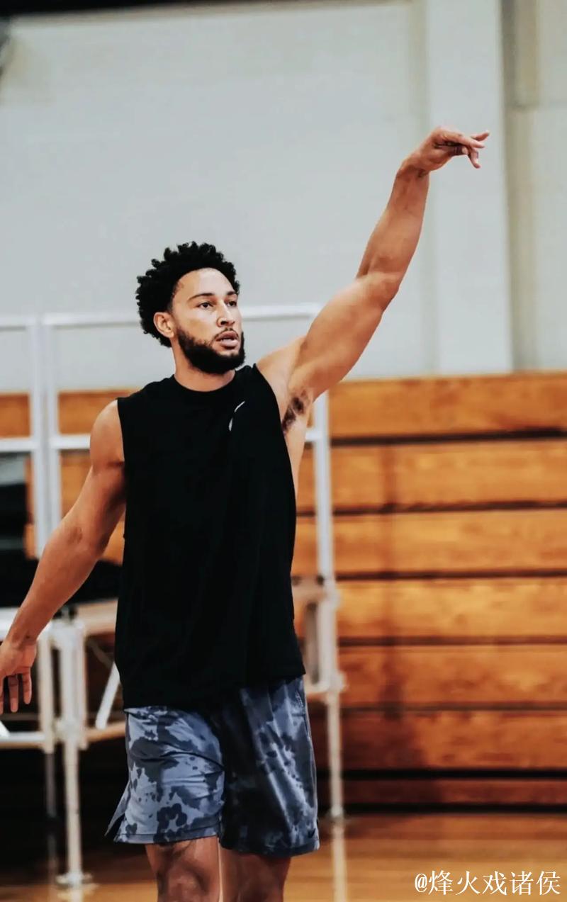 西蒙斯背伤痊愈 将全力投入训练营 西蒙斯背伤痊愈 将全力投入训练营